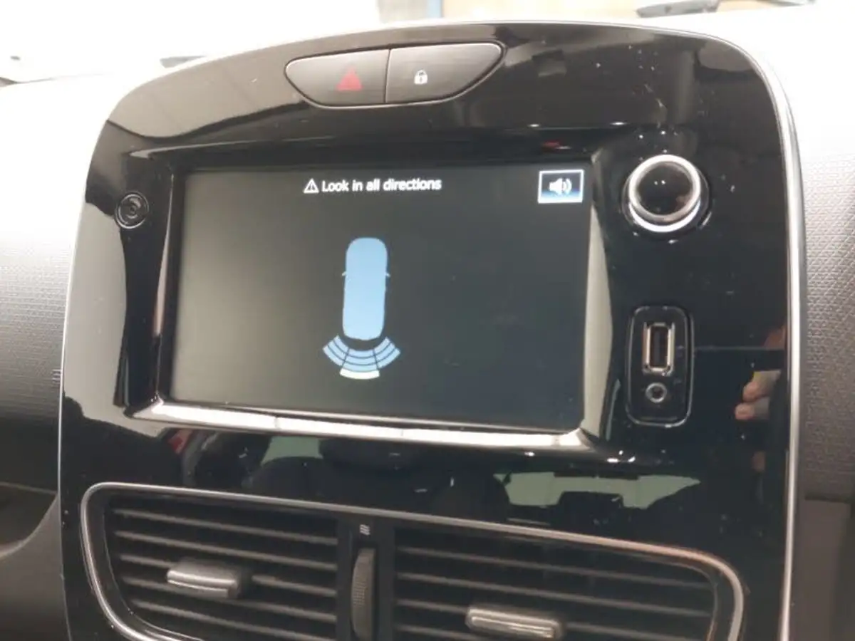 2019-renault-clio-15dci-gt-line-edc-auto-big-16
