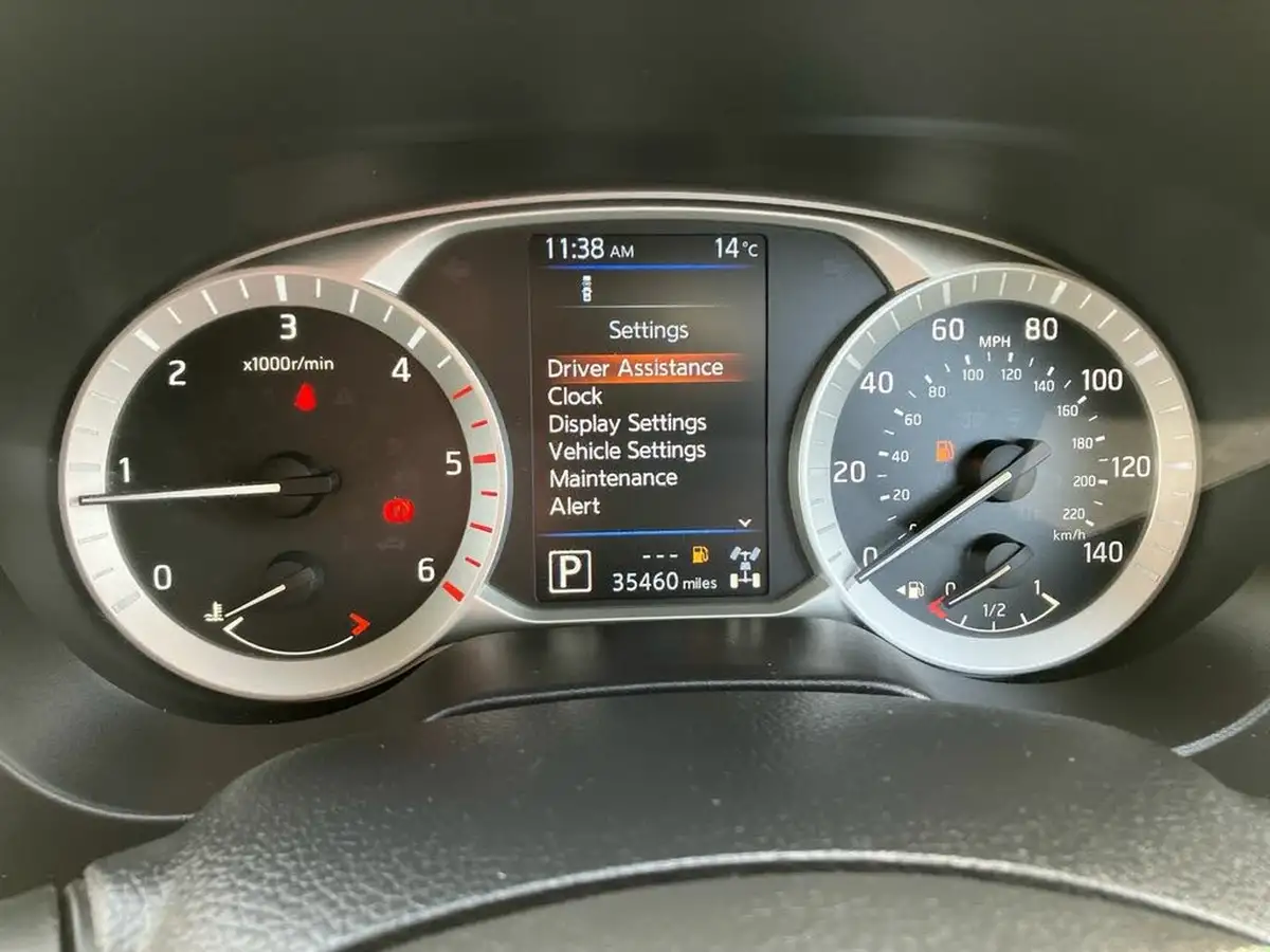2021-nissan-navara-23dci-tt-n-guard-8-navileathersunroof-auto-big-36