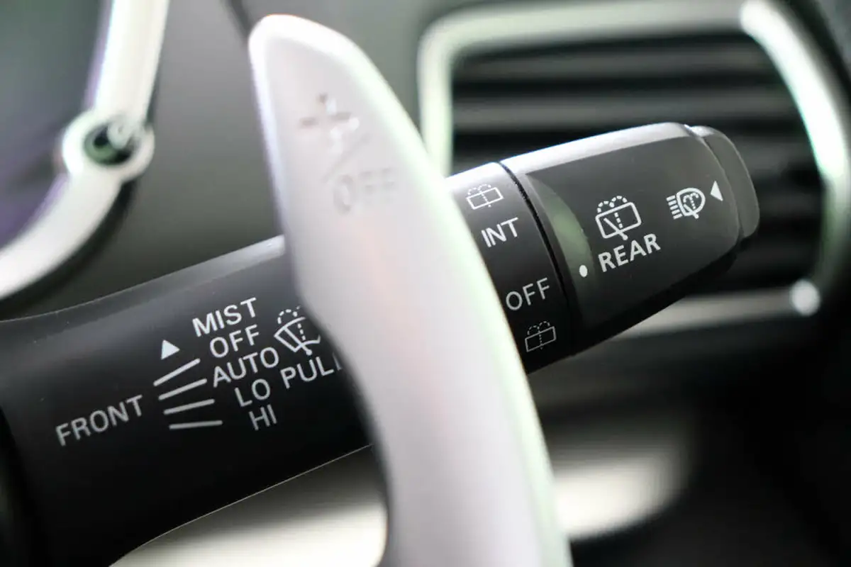 2018-mitsubishi-eclipse-cross-15-4-auto-big-69