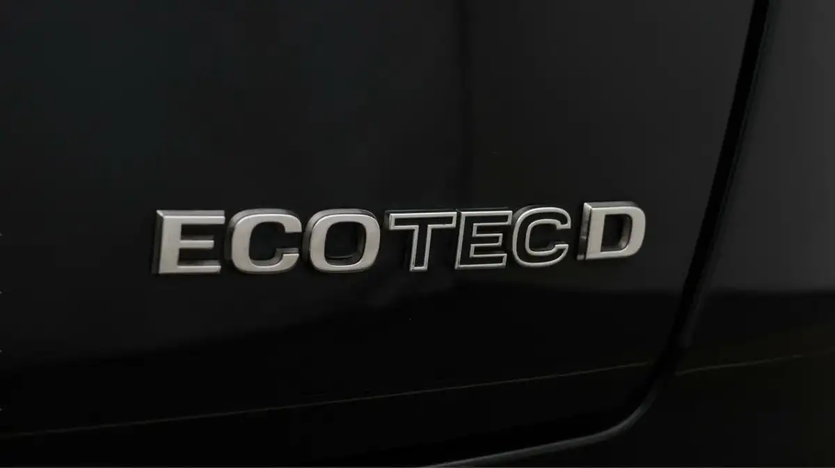 2021-vauxhall-grandland-x-15td-elite-nav-big-23