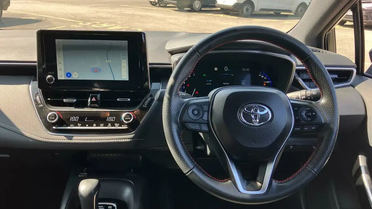 2022-toyota-corolla-18-vvt-i-gr-sport-120bhp-trk-hatchback-big-5