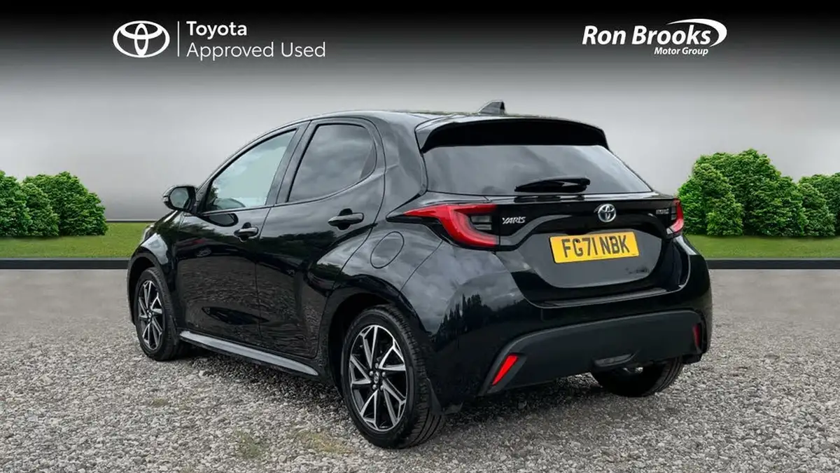 2021-toyota-yaris-15-vvt-i-design-big-3