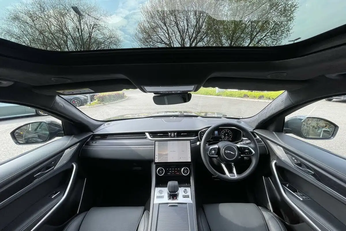 2024-jaguar-f-pace-20-p400e-r-dynamic-hse-black-90th-anniversary-edition-big-2