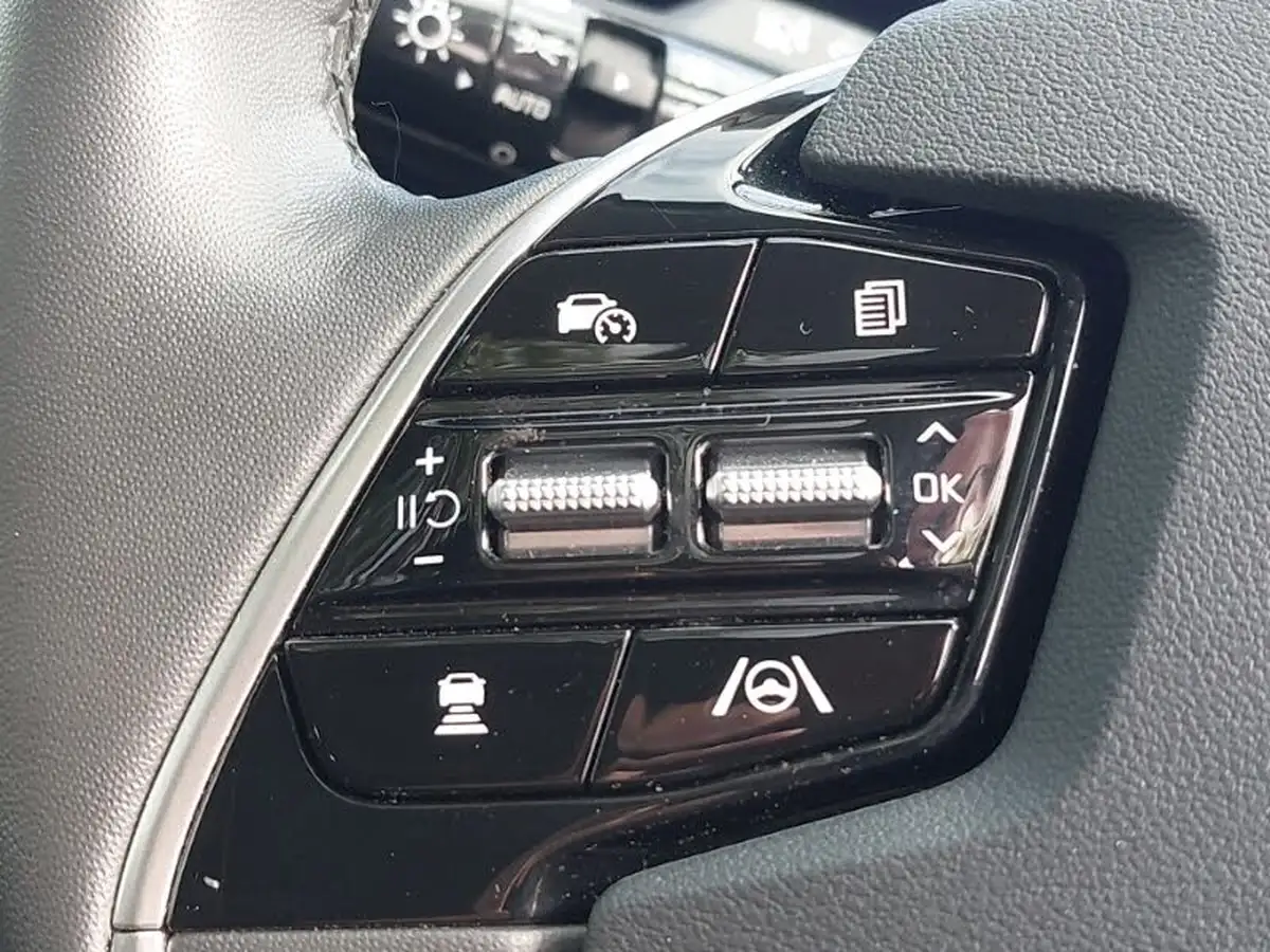 2024-kia-niro-16-gdi-4-168bhp-phev-111kwh-big-17