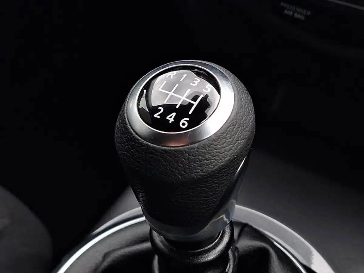 2022-nissan-juke-10-dig-t-acenta-big-16