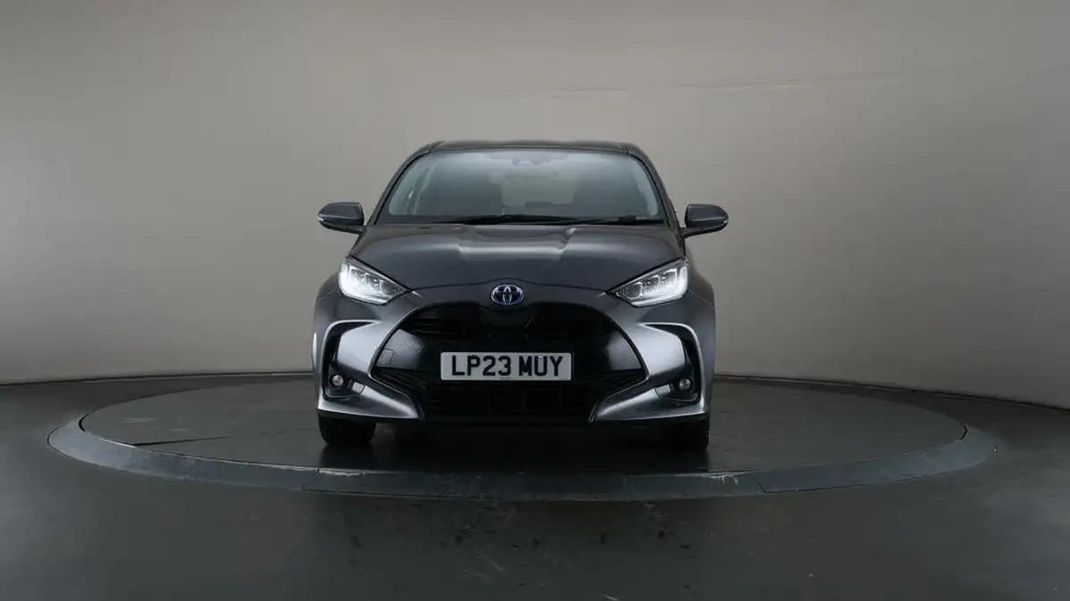 2023-toyota-yaris-15-vvt-i-design-big-40
