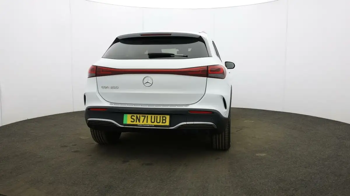 2021-mercedes-benz-eqa-e-eqa-250-amg-line-big-60
