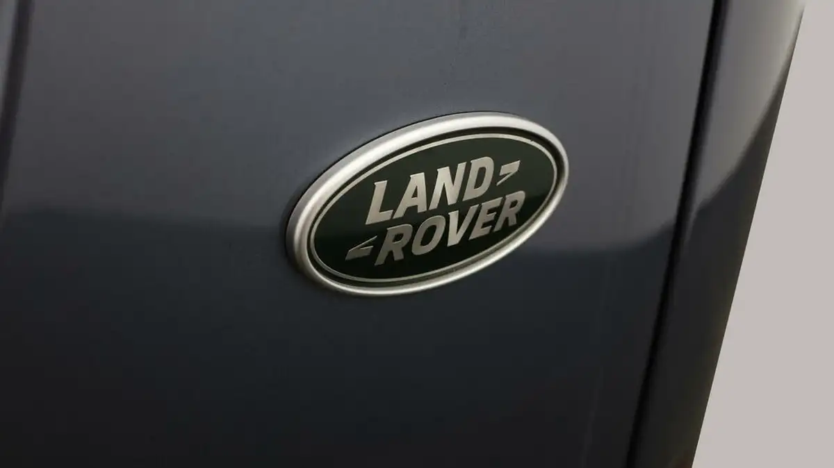 2022-land-rover-range-rover-velar-20-d200-r-dynamic-hse-big-20