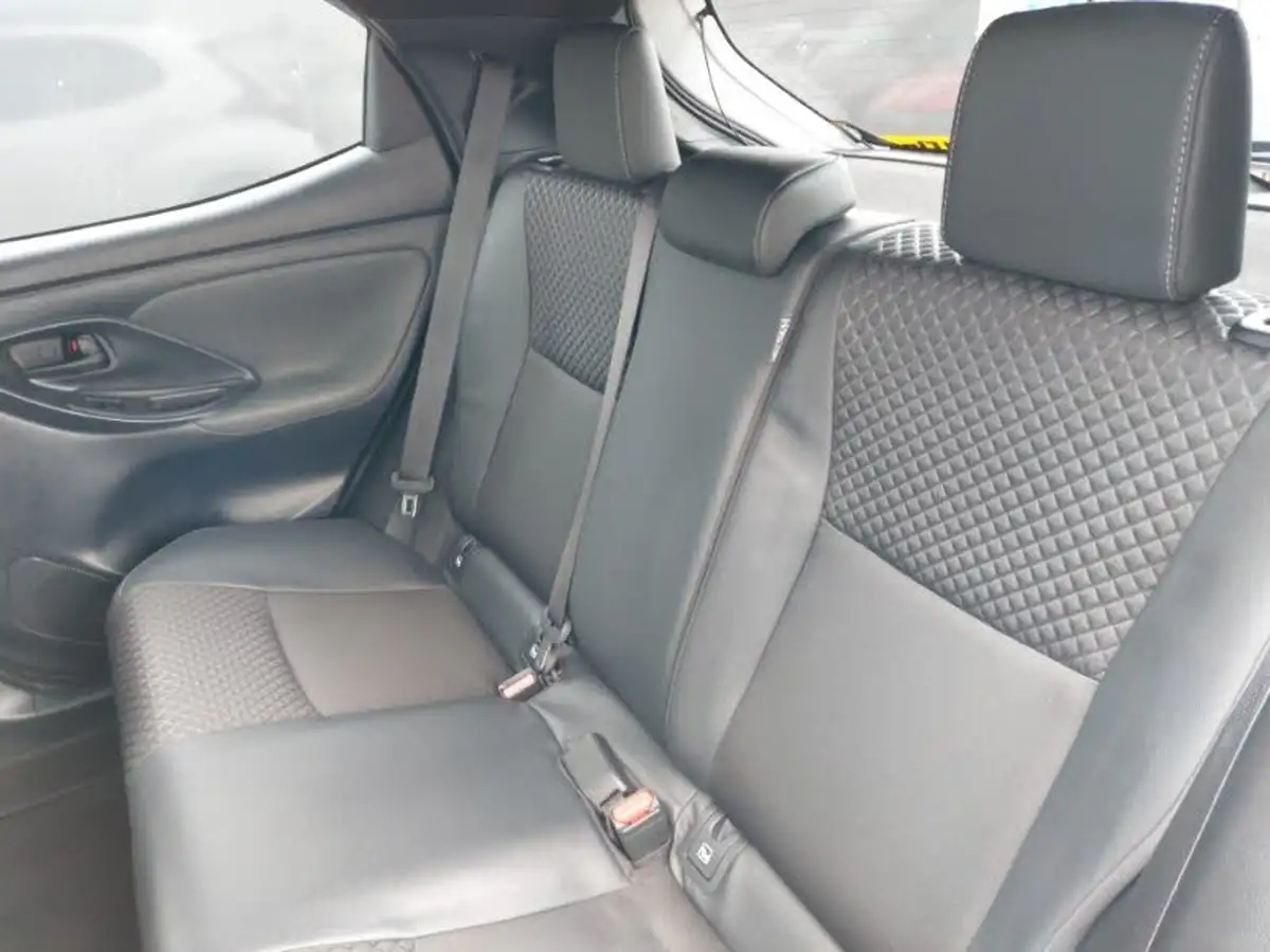 2022-toyota-yaris-15-vvt-i-dynamic-big-5