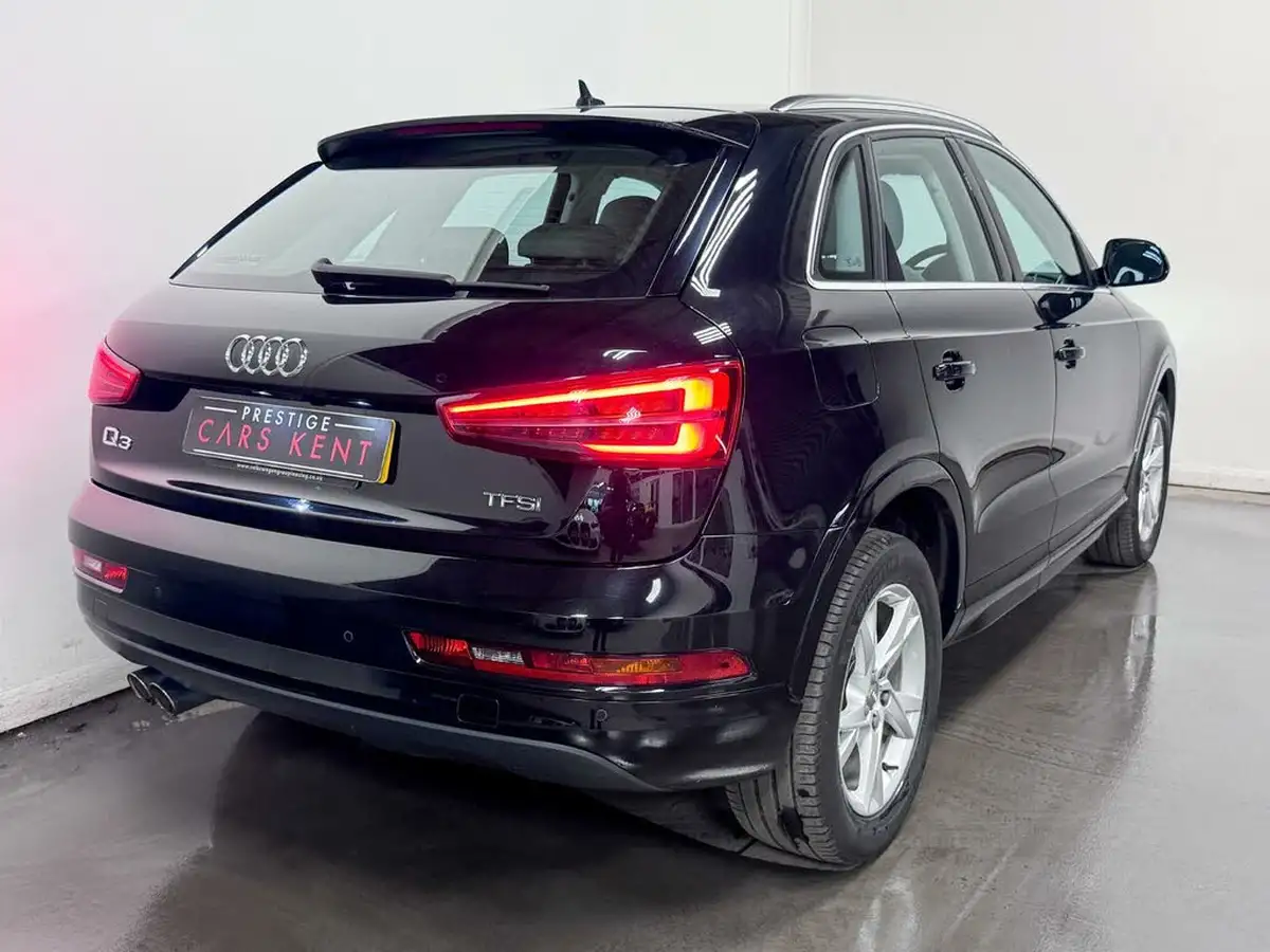 2017-audi-q3-14-tfsi-sport-s-tronic-big-12