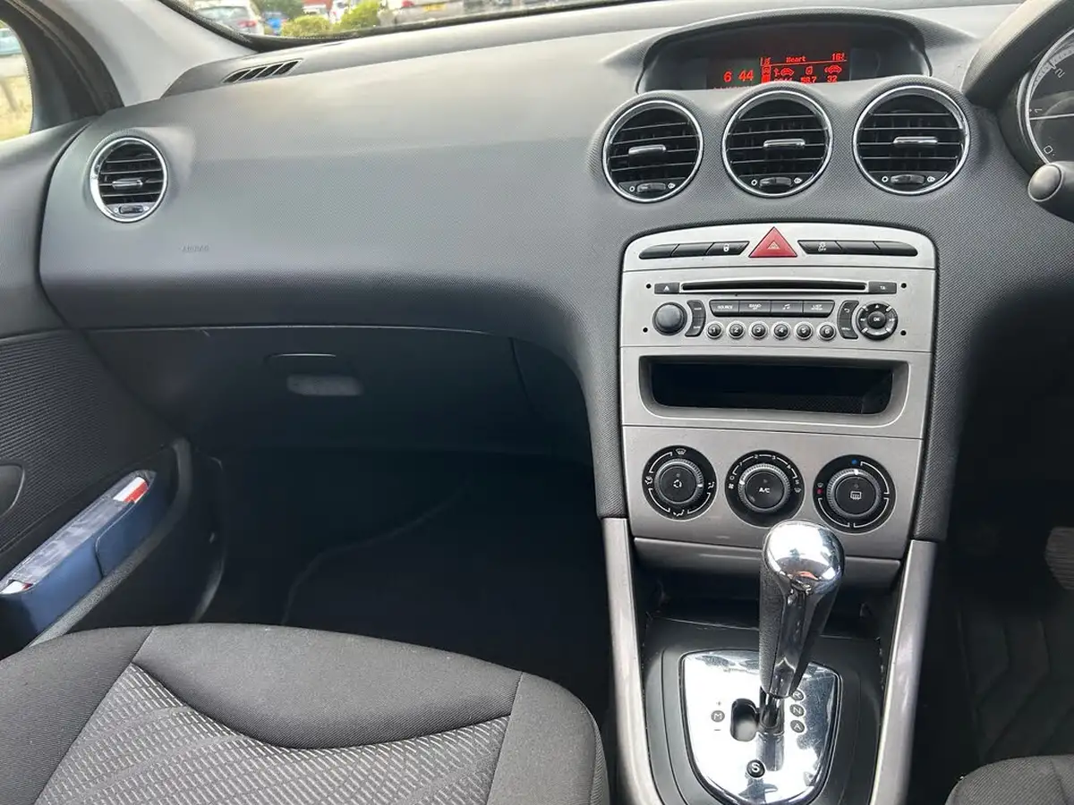 2014-peugeot-308-sw-16e-hdi-access-egc-big-16