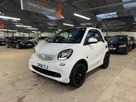 2017-smart-fortwo-09-edition-white-small-14
