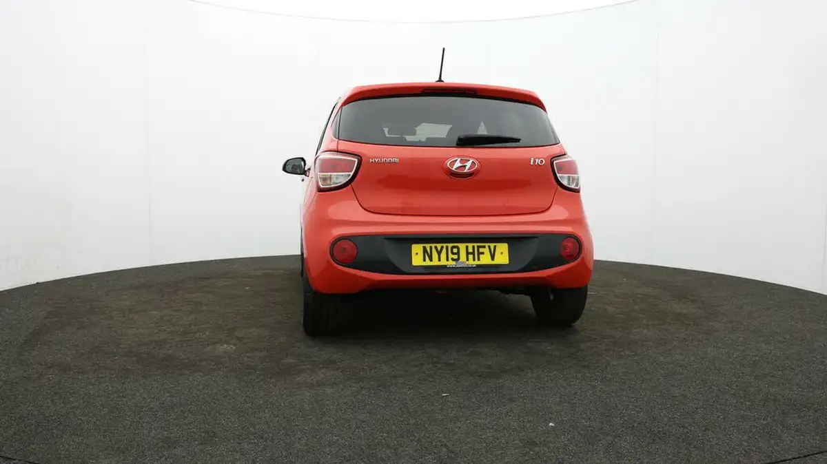 2019-hyundai-i10-12-premium-se-big-34