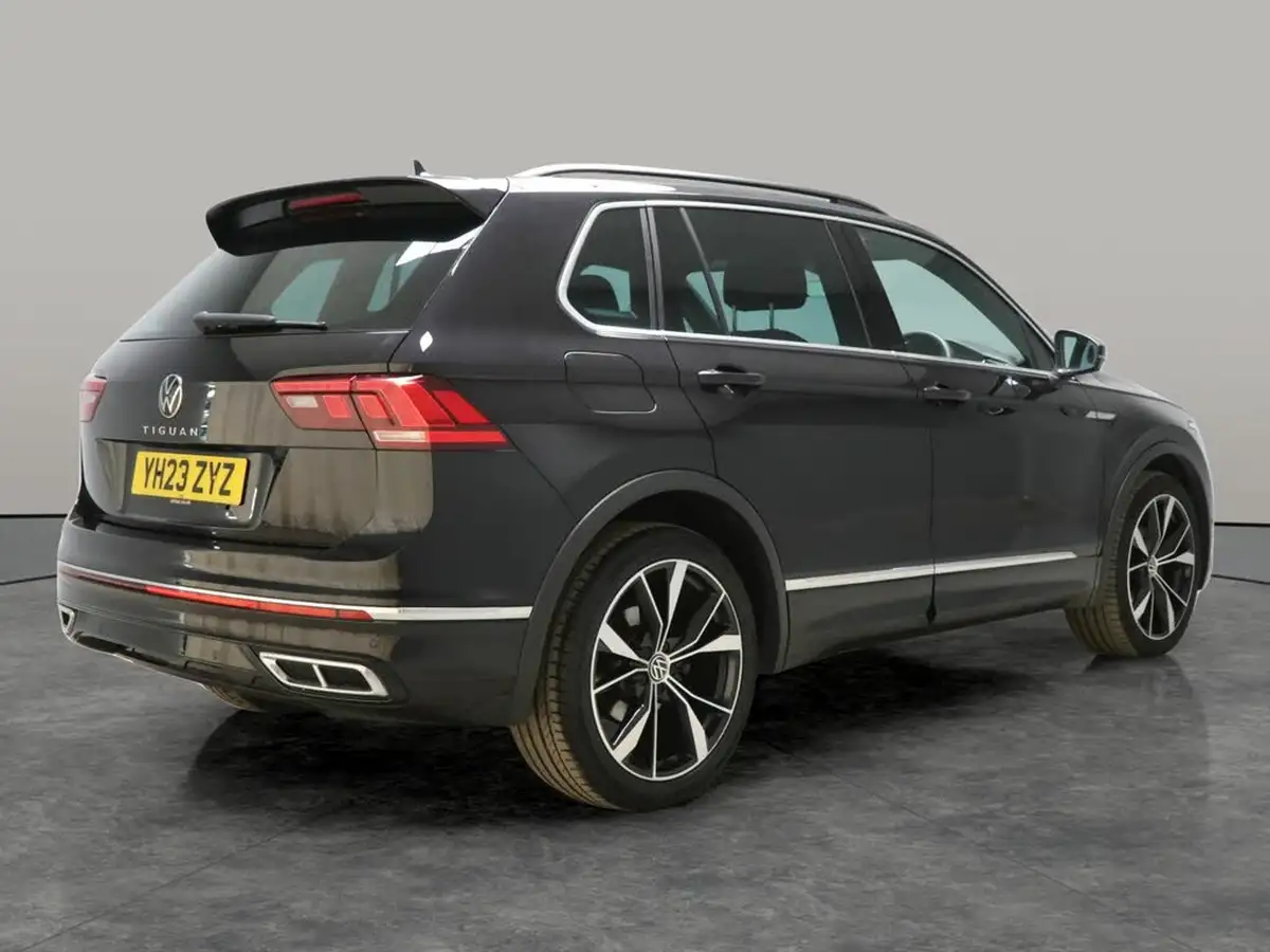 2023-volkswagen-tiguan-15-tsi-r-line-edition-big-8