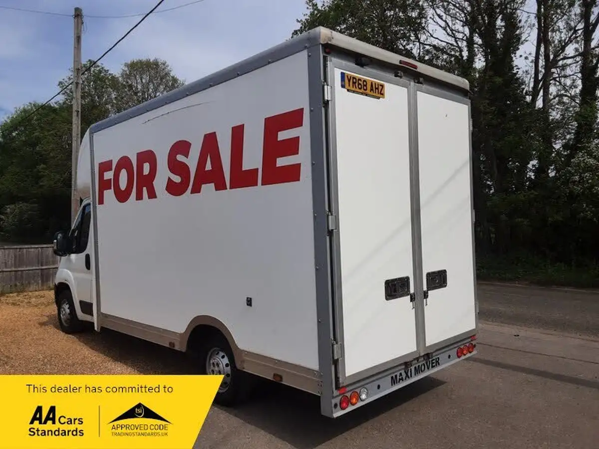 2018-peugeot-boxer-20-bluehdi-professional-335-l3-h2-big-4