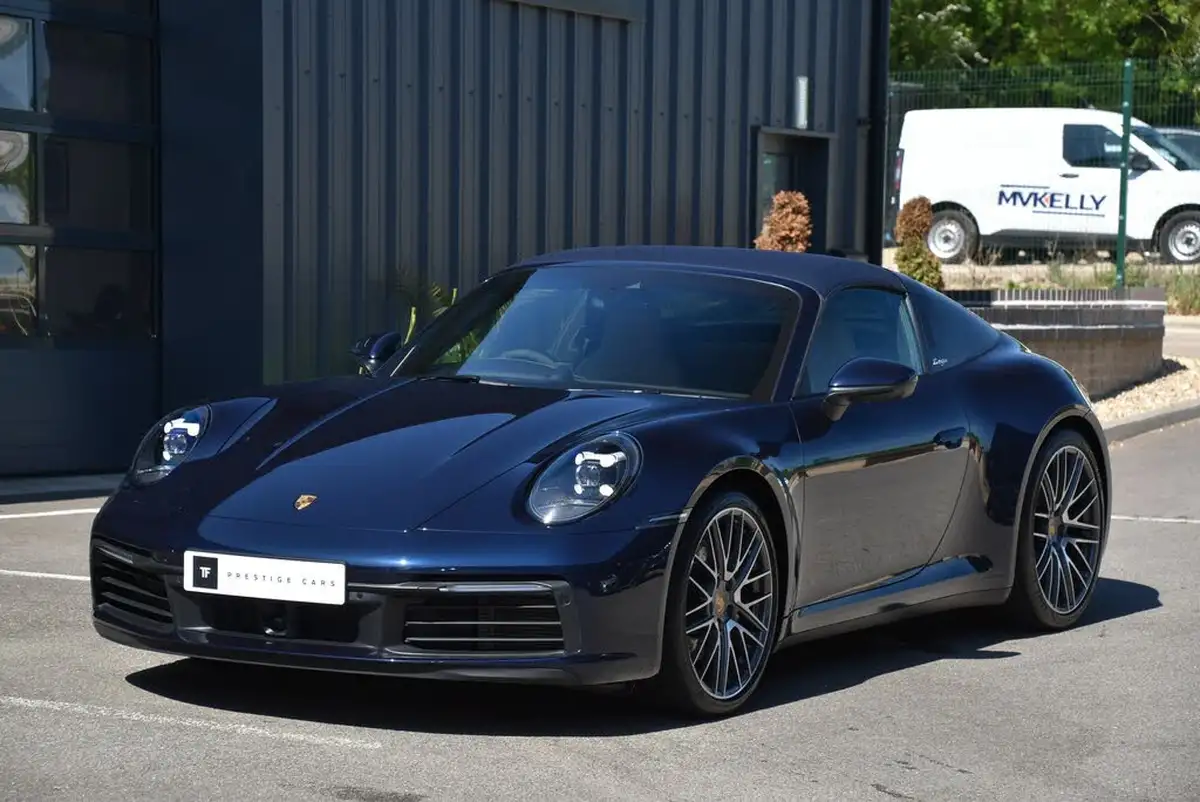 2021-porsche-911-30-targa-4s-big-35