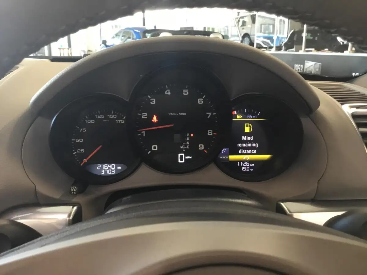 2014-porsche-boxster-27-pdk-big-36