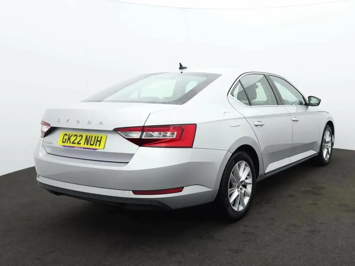 2022-skoda-superb-15-tsi-se-hatchback-dsg-big-5