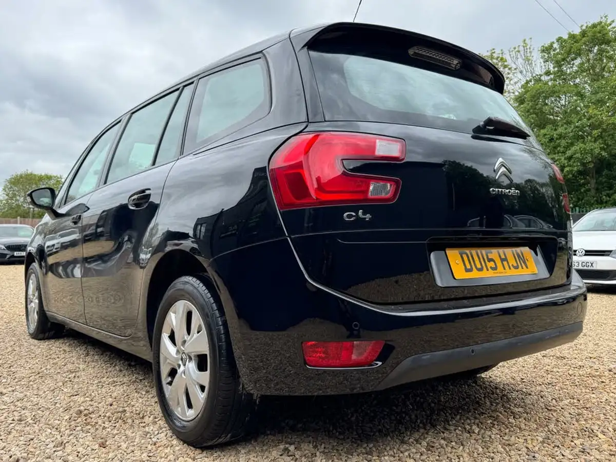 2015-citroen-grand-c4-picasso-16e-hdi-vtr-115ps-big-13