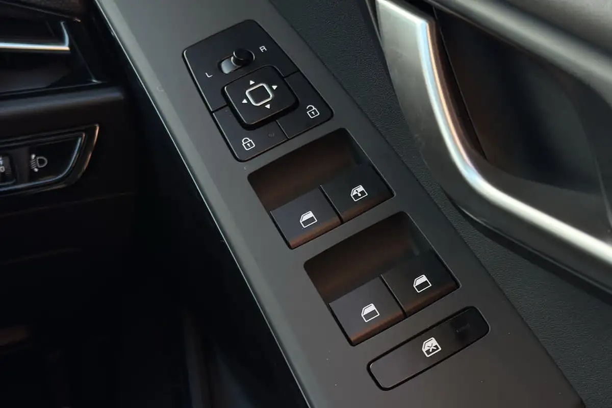 2024-kia-niro-ev-e-2-big-32