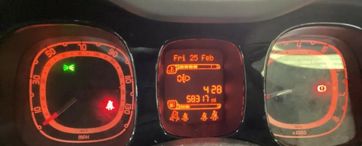 2012-fiat-panda-12-easy-big-8