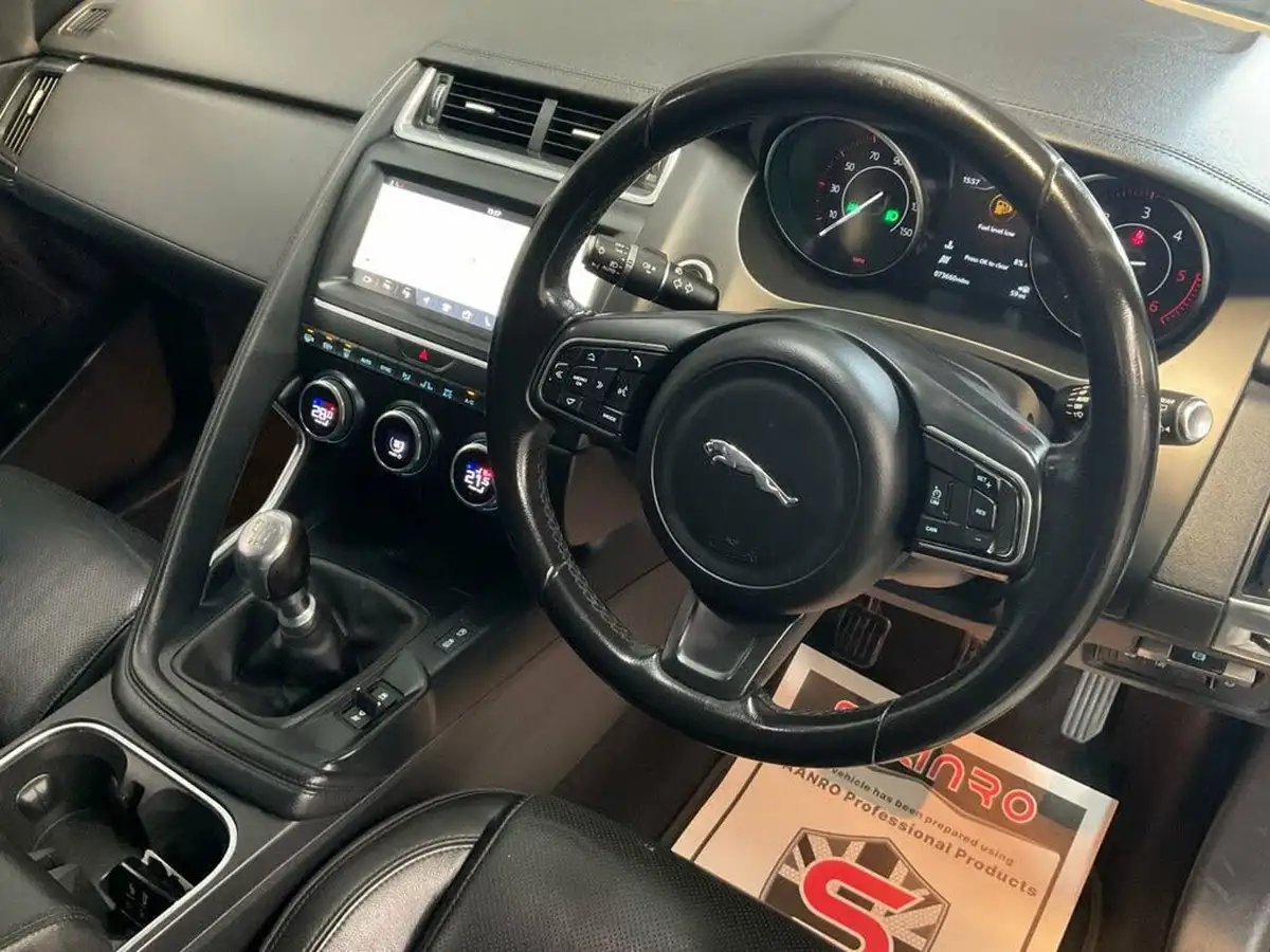 2018-jaguar-e-pace-20-i4d-s-ss-big-3