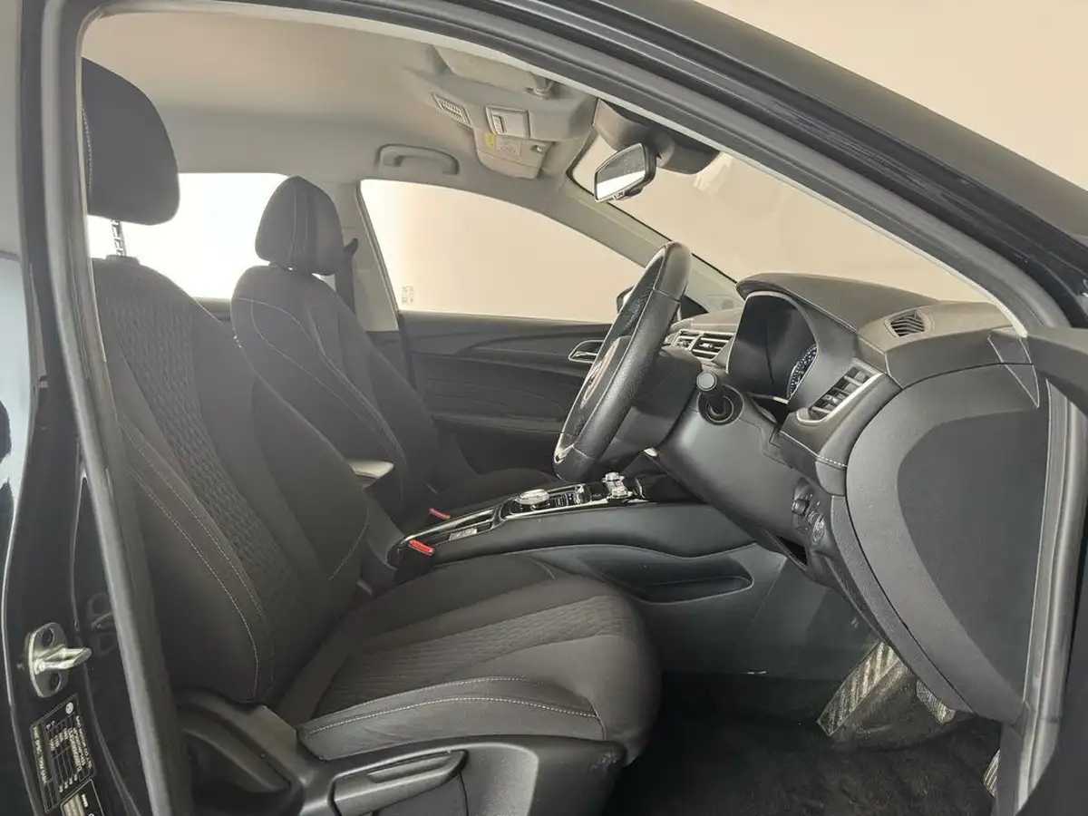 2022-mg-mg5-e-excite-ev-long-range-big-10