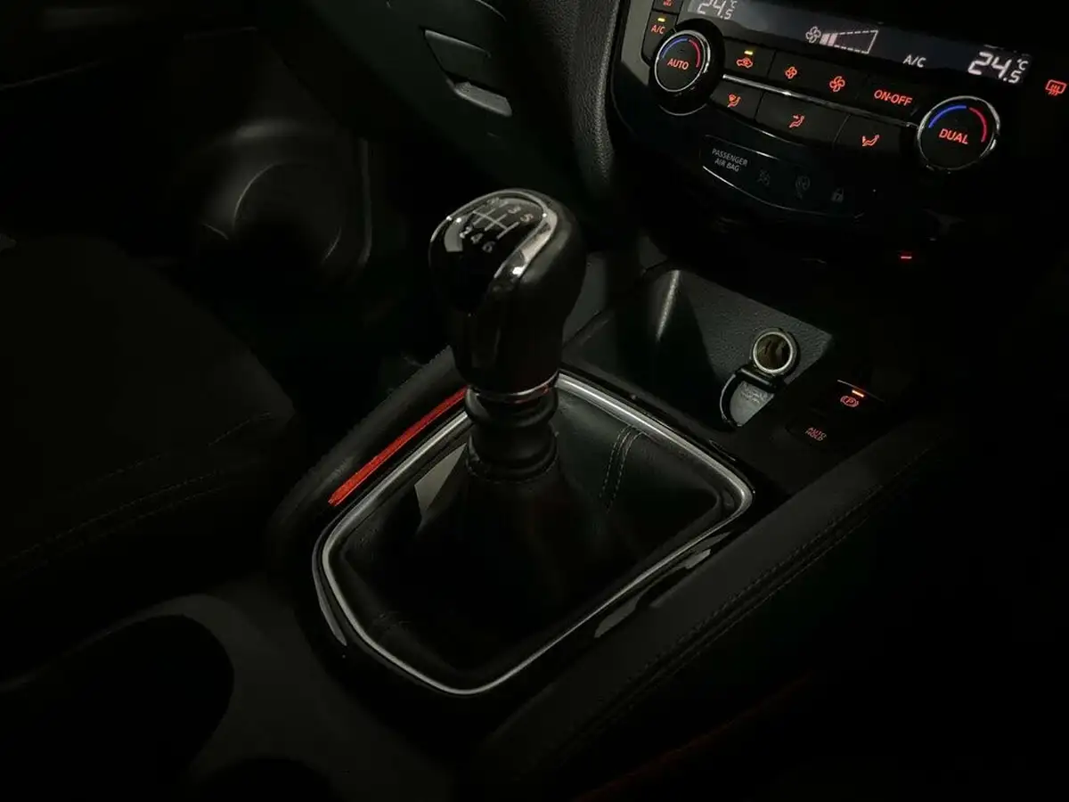 2020-nissan-qashqai-13-dig-t-n-connecta-140ps-big-25