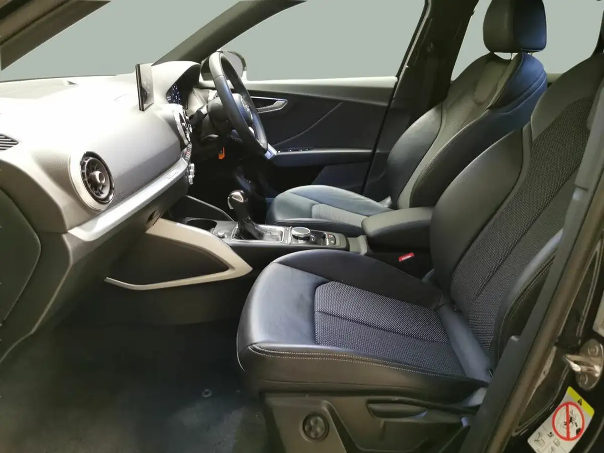 2023-audi-q2-15-35-tfsi-s-line-tronic-big-3