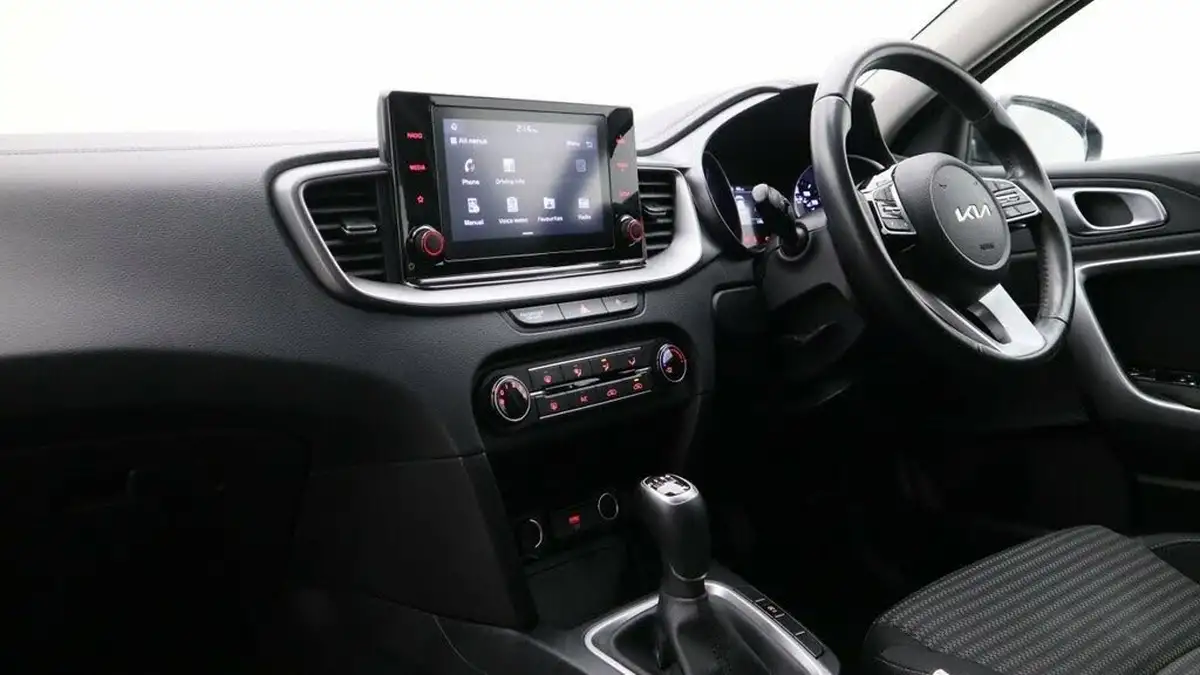 2022-kia-xceed-10-t-gdi-2-big-4