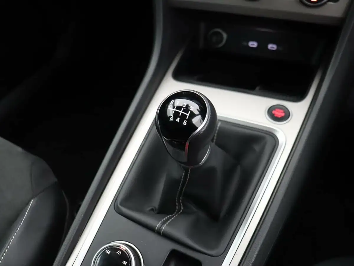 2024-seat-ateca-15-ecotsi-xperience-big-18