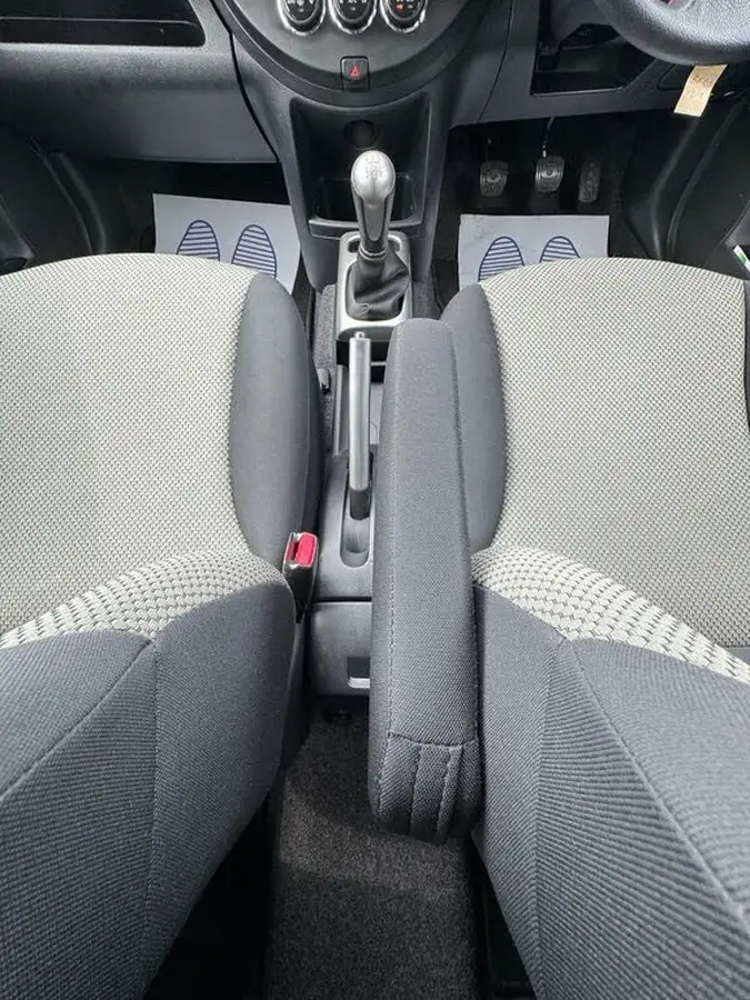 2011-nissan-note-14-n-tec-big-17