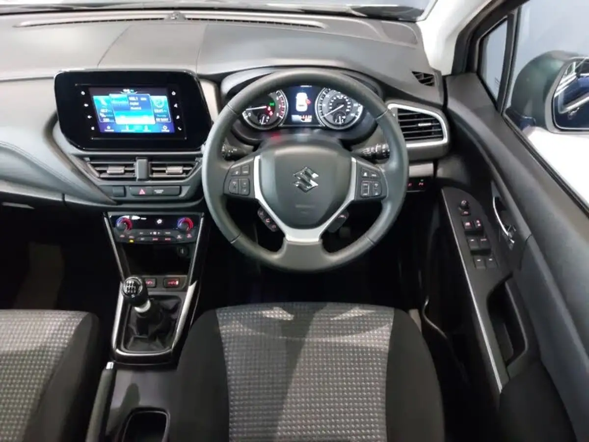 2023-suzuki-s-cross-14-boosterjet-motion-big-6