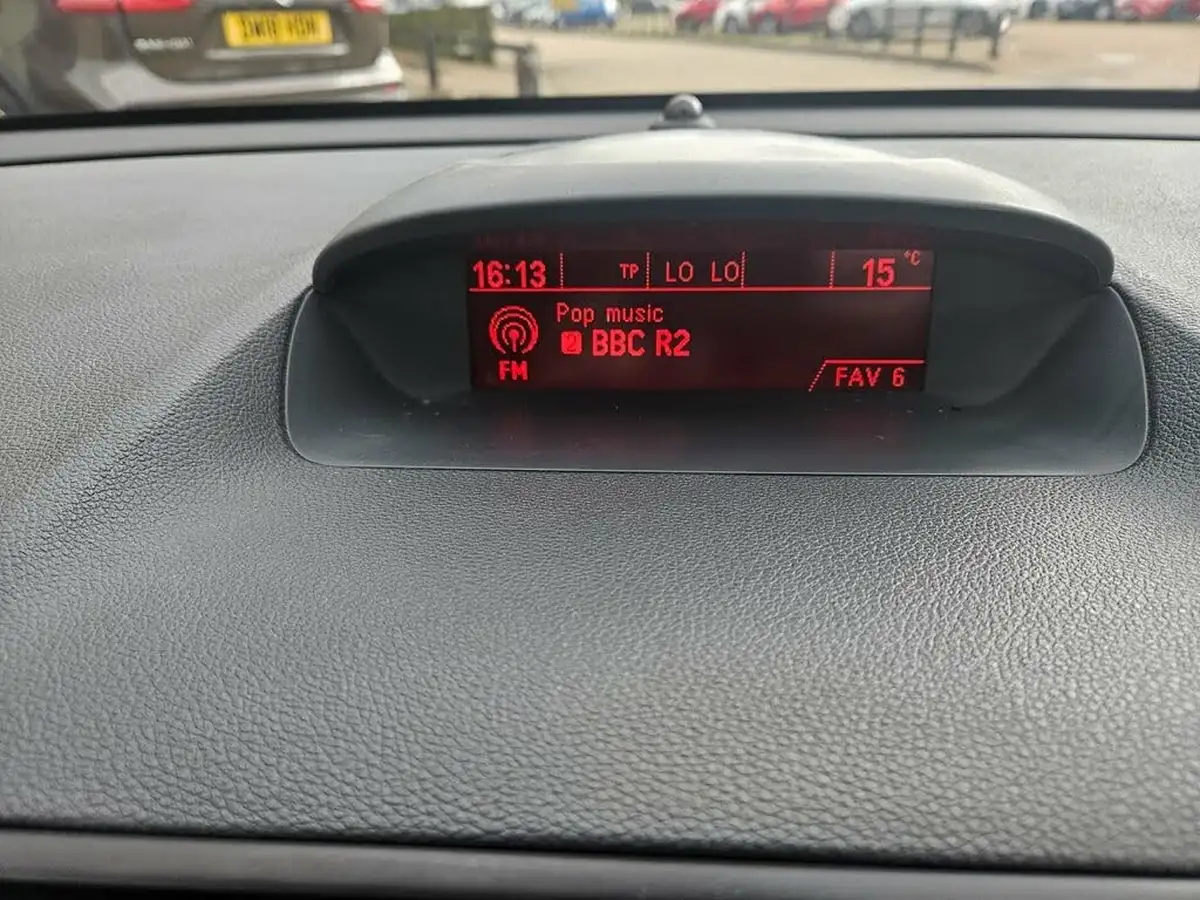 2016-vauxhall-mokka-14i-16v-turbo-se-4x4-ss-big-9