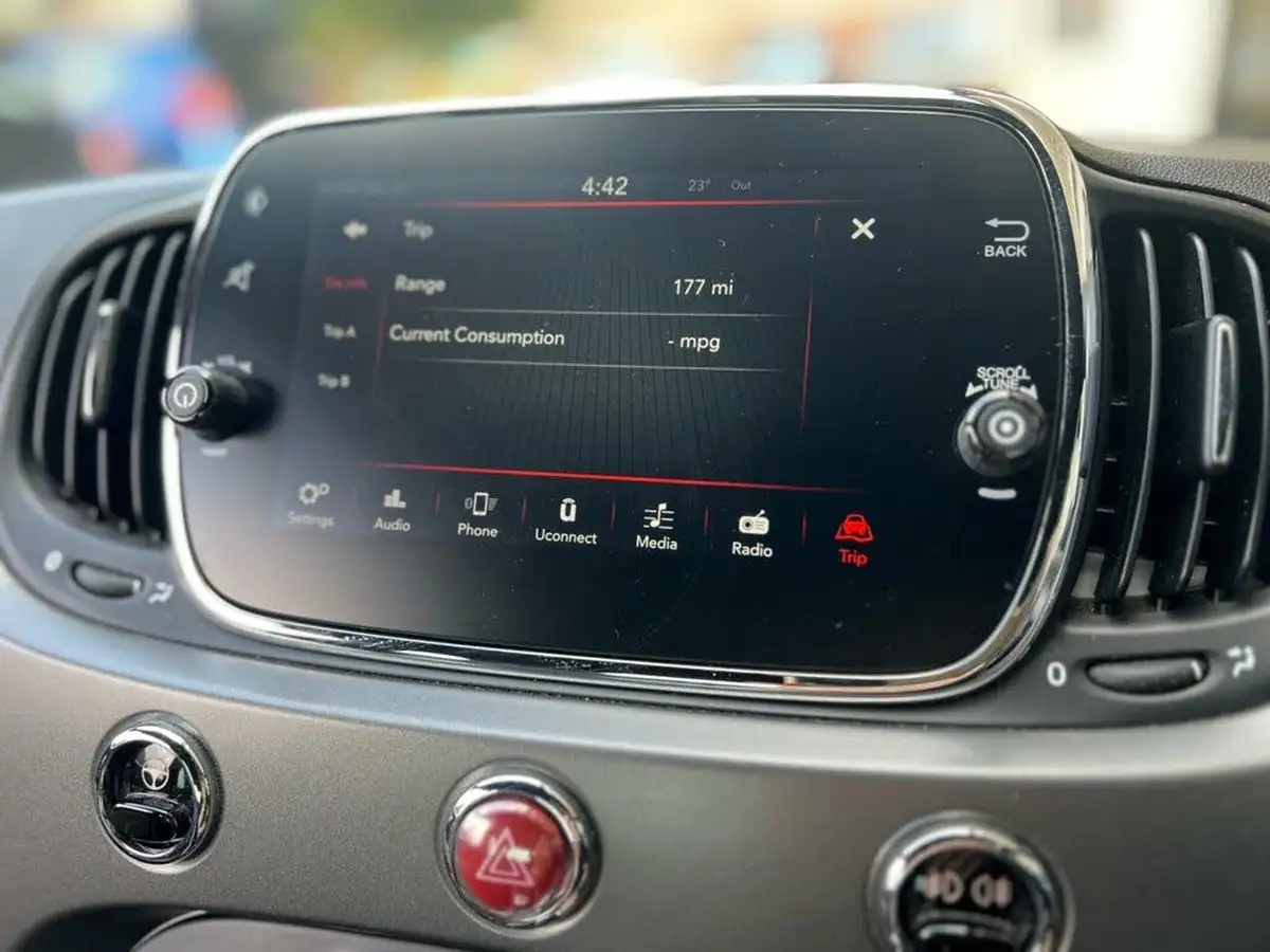2016-fiat-500-12-s-big-33