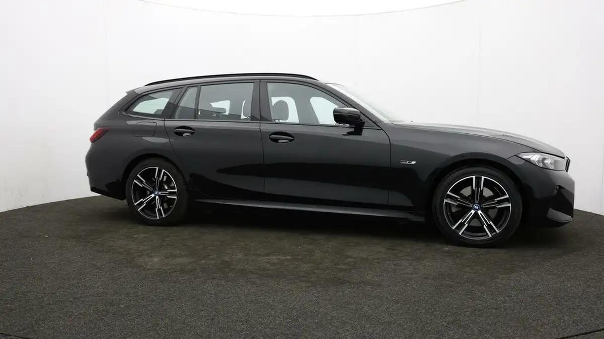 2022-bmw-3-series-20-330e-m-sport-touring-5d-big-39