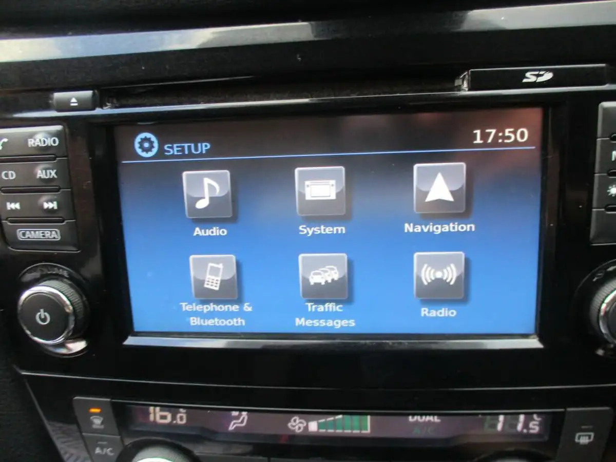 2017-nissan-qashqai-12-dig-t-n-connecta-big-55