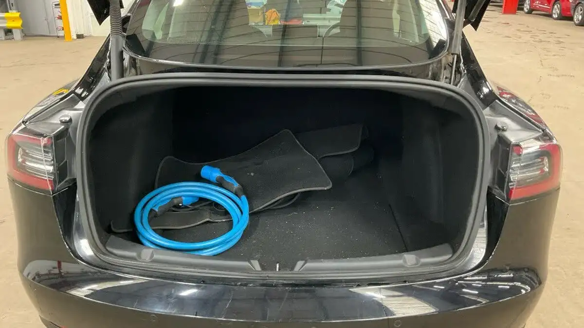2021-tesla-model-3-e-long-range-4x4-big-12