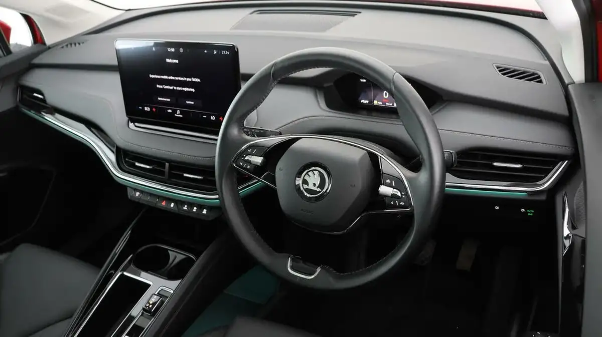 2022-skoda-enyaq-e-60-big-9