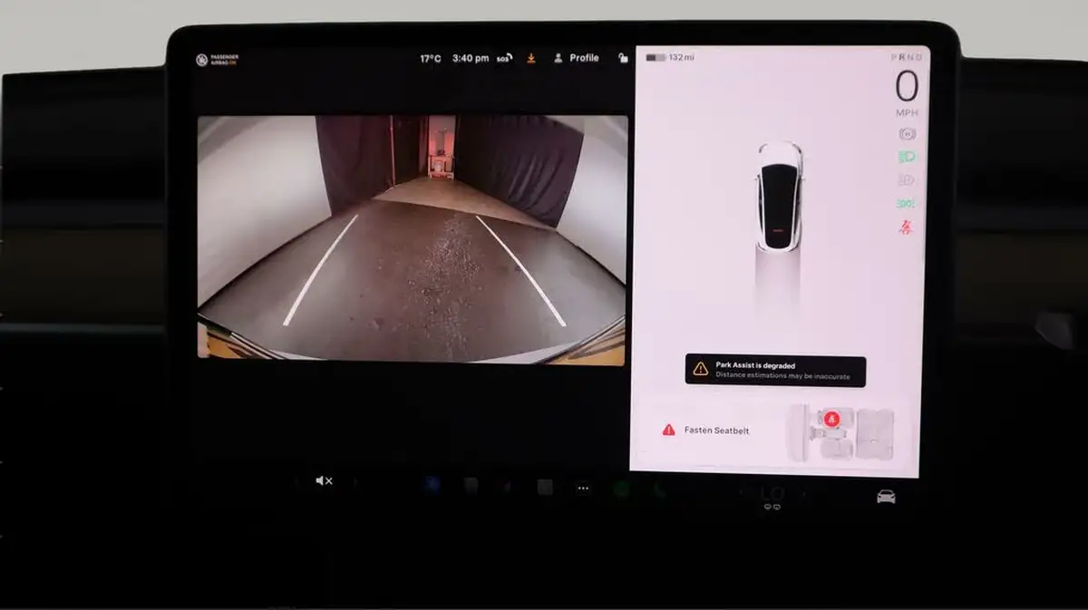 2022-tesla-model-y-e-rwd-big-24