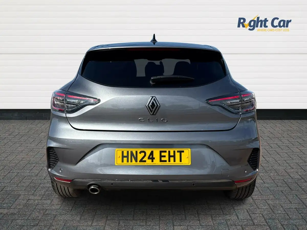 2024-renault-clio-10-tce-techno-big-11