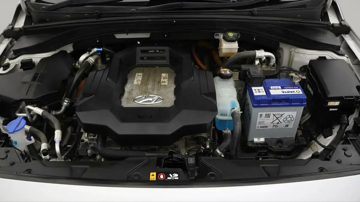 2021-hyundai-ioniq-e-premium-electric-100kw-big-18