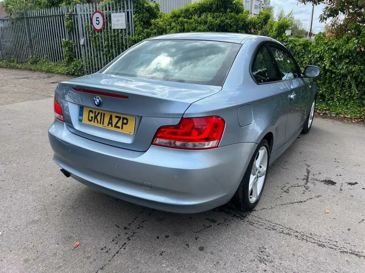 2011-bmw-1-series-20-120i-se-coupe-2d-auto-big-5