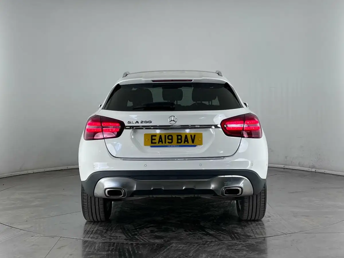 2019-mercedes-benz-gla-class-16-gla-200-sport-premium-plusss-7g-dct-big-8