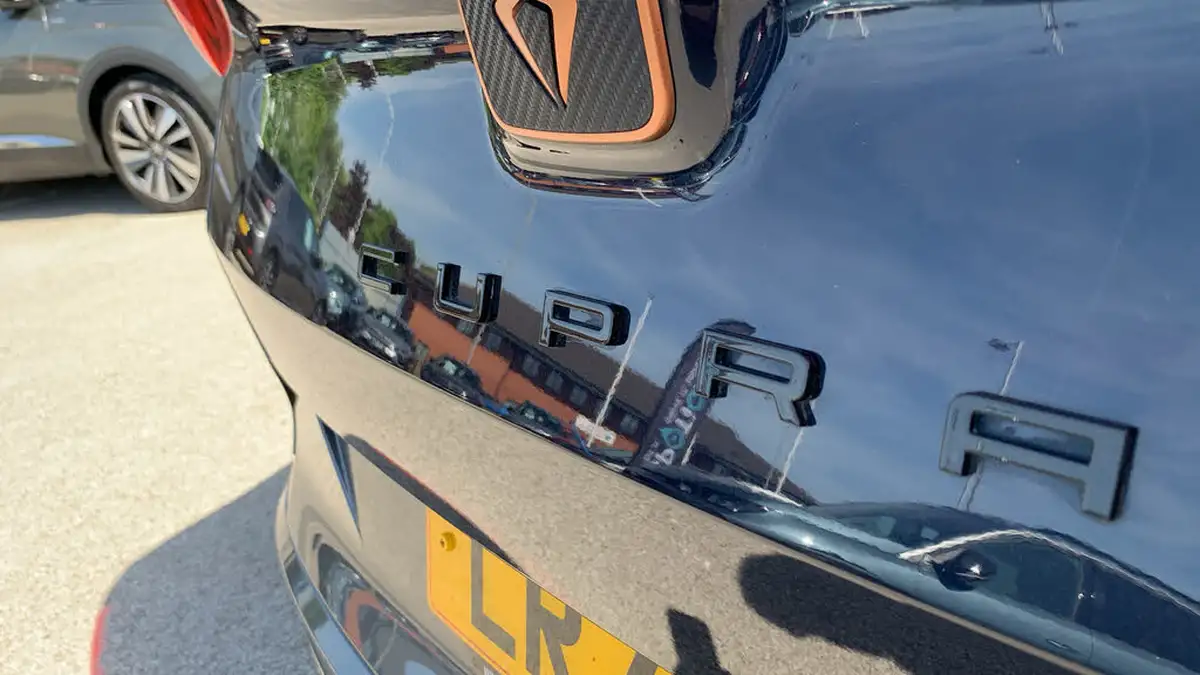 2021-cupra-formentor-14-e-hybrid-v2-big-40