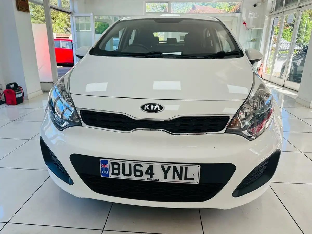 2014-kia-rio-125-vr7-5d-big-1