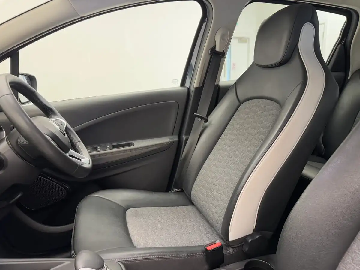 2022-renault-zoe-e-gt-edition-big-8