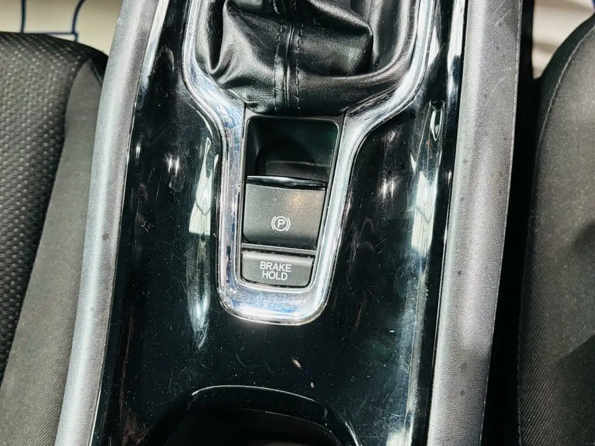 2016-honda-hr-v-16-i-dtec-se-navi-big-20