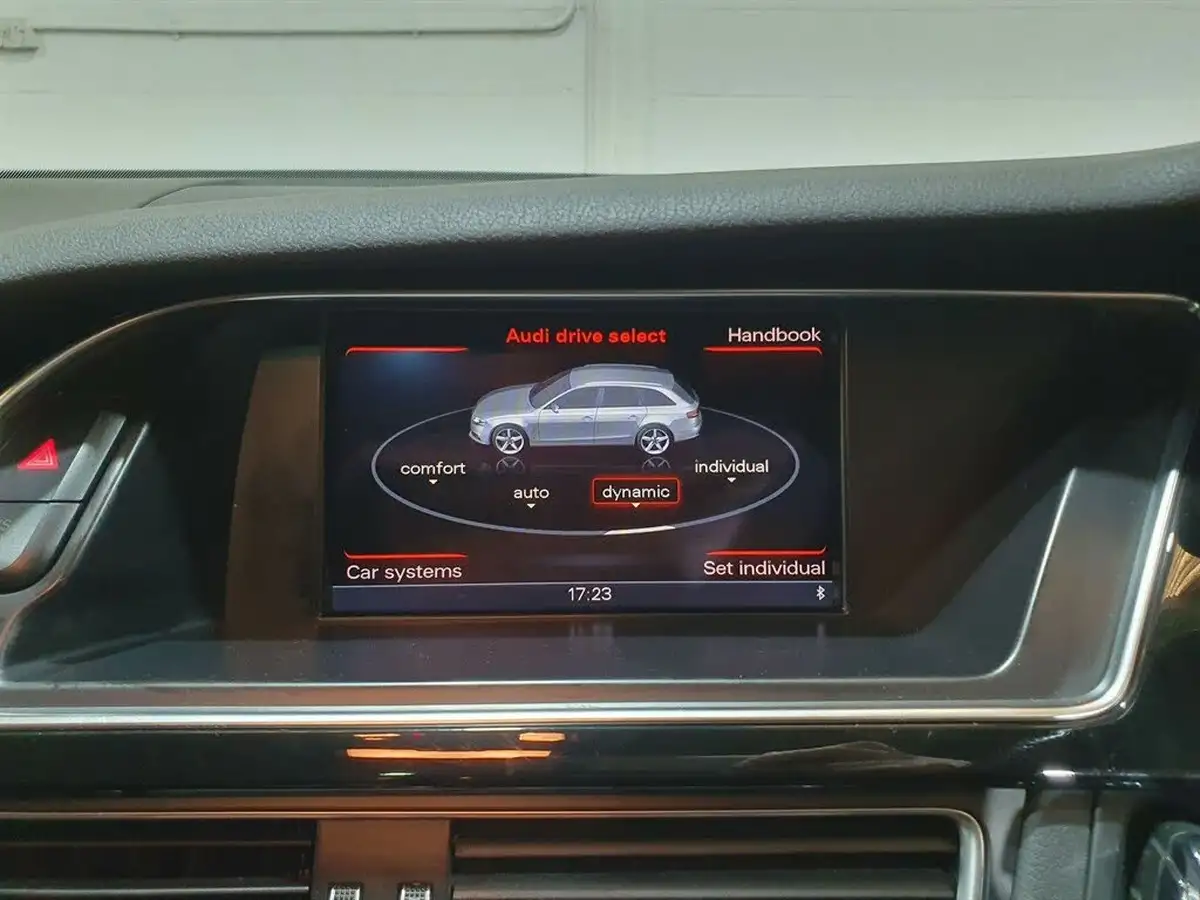 2014-audi-rs4-avant-42-quattro-avant-big-5