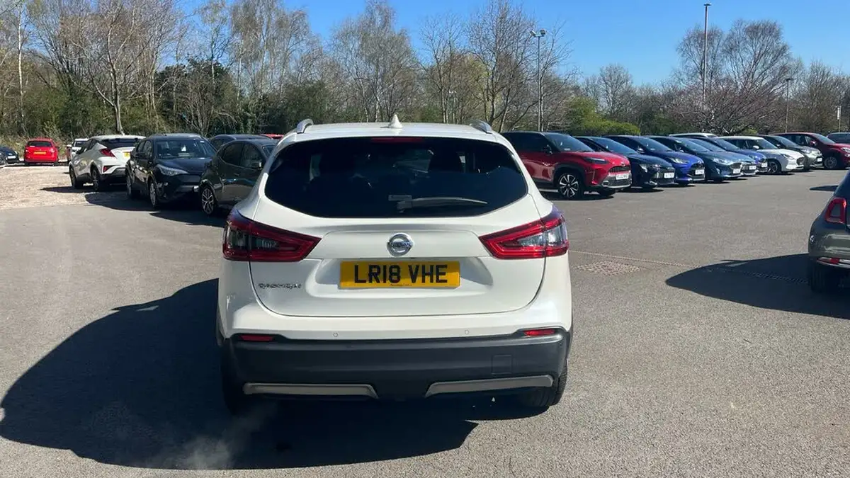 2018-nissan-qashqai-12-dig-t-n-connecta-glass-roof-pack-xtronic-cvt-big-18